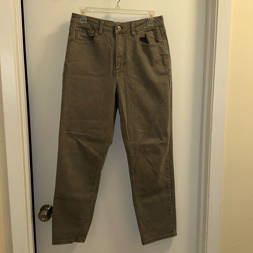 American Eagle Stretch Mom Jean